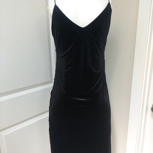 Romeo & Juliet - Embellished Velvet Slip Dress - Picture 2 of 8